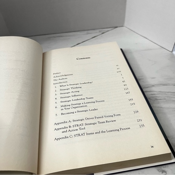 Becoming A Strategic Leader Center For Creative Leadership Richard L Hughes Book - Picture 5 of 9